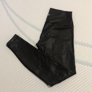 Wunder Under high rise 28” full-on luxtreme shine pants